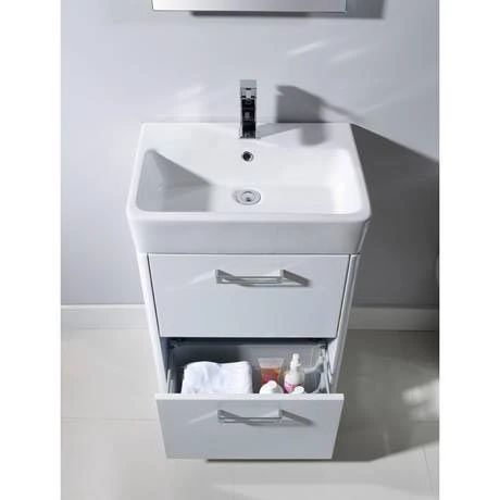 Tavistock Q60 575mm Freestanding Vanity Unit & Basin - Gloss White | Modern Bathroom Furniture 2 Tavistock Q60 575mm Freestanding Vanity Unit & Basin - Gloss White | Modern Bathroom Furniture - Image 2